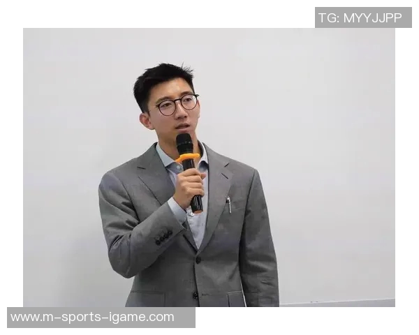 安格斯与里昂的精彩对决揭示足球战术与团队合作的深刻内涵